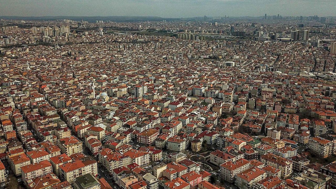 İstanbul'da 400 Bin Hayalet Ev Var