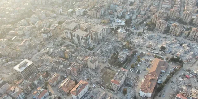 Kredi ile Alınan Ev Yıkılmışsa Borç Silinir mi?