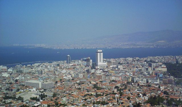 İzmir Konak’ta İcradan Satılık Konut