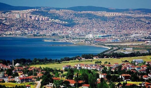 İzmir Aliağa'da İcradan Satılık Arsa