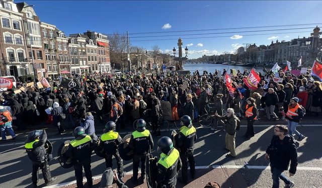 Amsterdam’da Kir Protestosu!