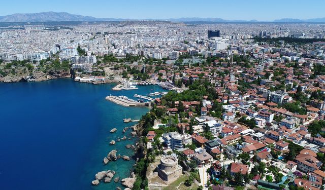 Antalya'da Kiracılar İsyan Etti!