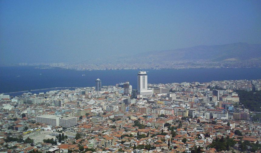 İzmir Konak'ta İcradan Satılık Konut